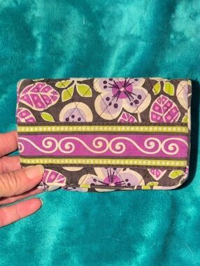 Vera Bradley Wallet - Plum Petals Pattern - Retired Kisslock